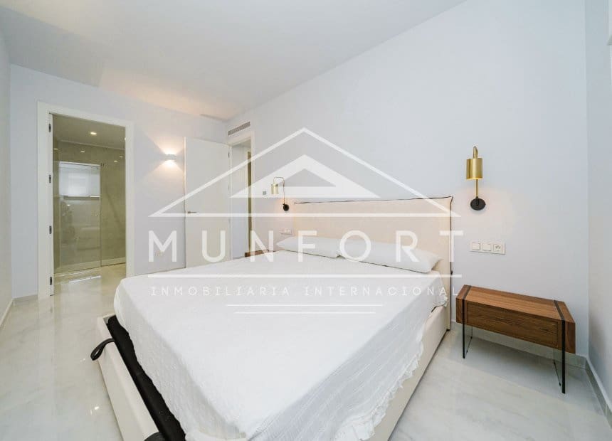 4 bedroom Villa for sale in Orihuela Costa with pool - € 995,000 (Ref: 10163250)