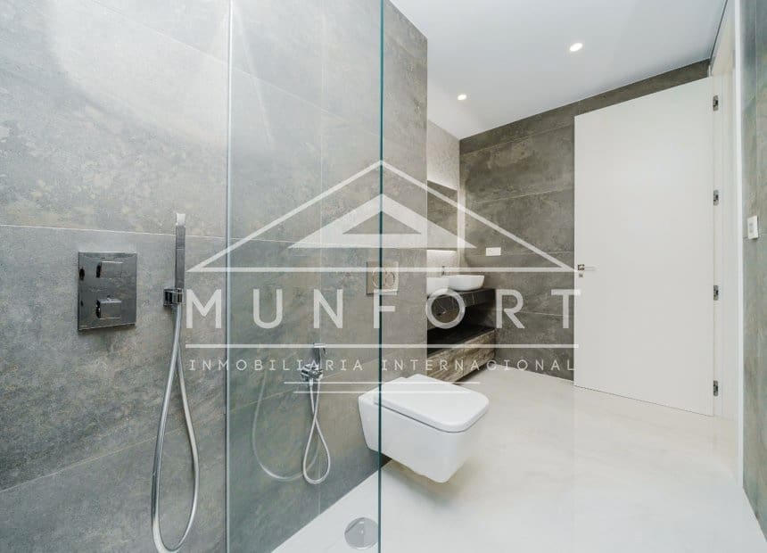 4 bedroom Villa for sale in Orihuela Costa with pool - € 995,000 (Ref: 10163250)