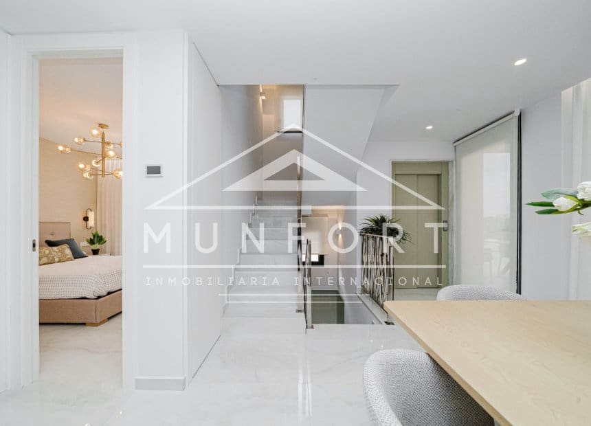 4 bedroom Villa for sale in Orihuela Costa with pool - € 995,000 (Ref: 10163250)