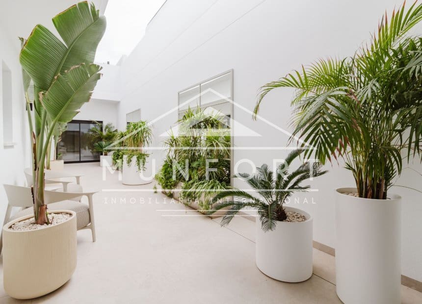 4 bedroom Villa for sale in Ciudad Quesada with pool garage - € 824,500 (Ref: 10163251)