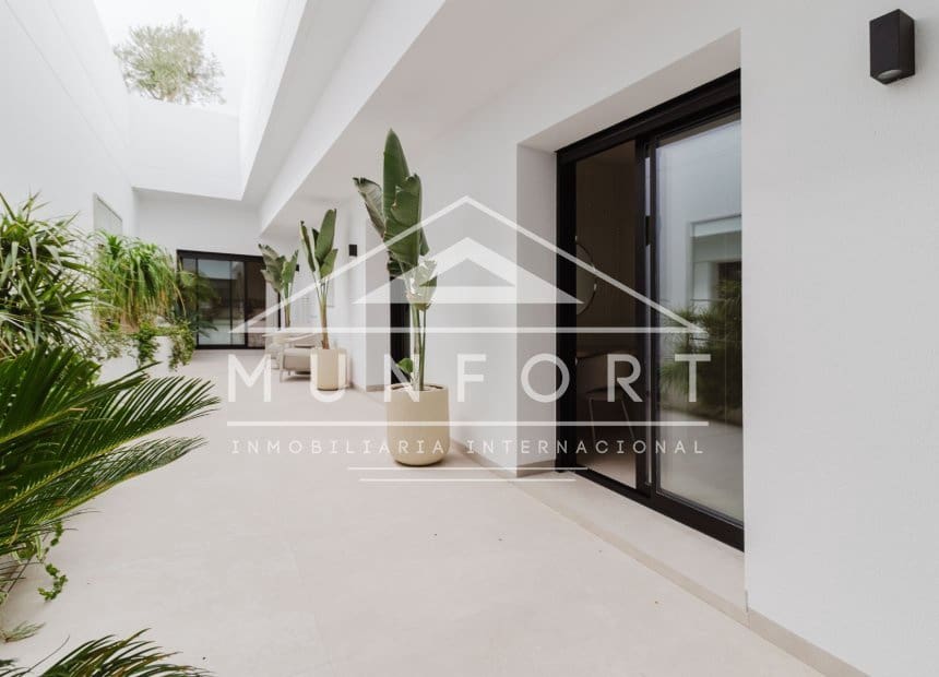 4 bedroom Villa for sale in Ciudad Quesada with pool garage - € 824,500 (Ref: 10163251)