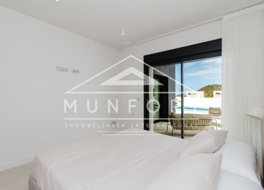 4 bedroom Villa for sale in Ciudad Quesada with pool garage - € 824,500 (Ref: 10163251)