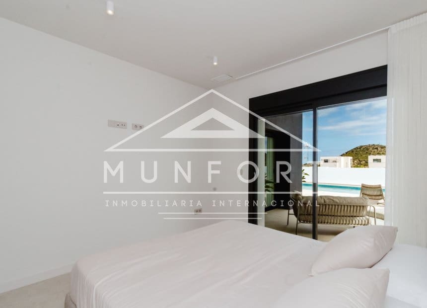 4 bedroom Villa for sale in Ciudad Quesada with pool garage - € 824,500 (Ref: 10163251)