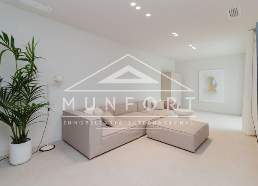4 bedroom Villa for sale in Ciudad Quesada with pool garage - € 824,500 (Ref: 10163251)