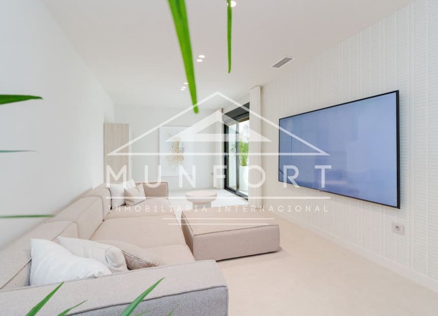 4 bedroom Villa for sale in Ciudad Quesada with pool garage - € 824,500 (Ref: 10163251)