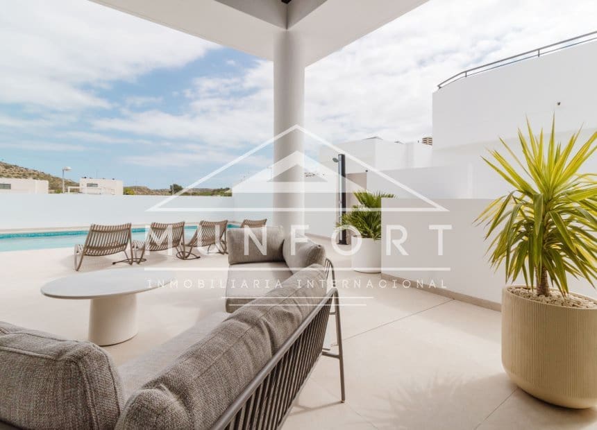 4 bedroom Villa for sale in Ciudad Quesada with pool garage - € 824,500 (Ref: 10163251)