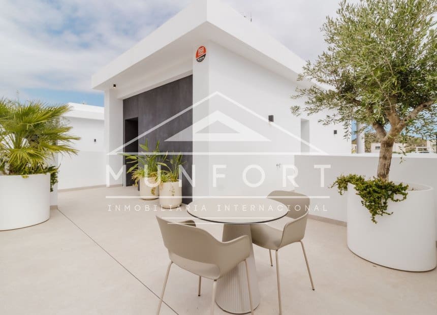 4 bedroom Villa for sale in Ciudad Quesada with pool garage - € 824,500 (Ref: 10163251)