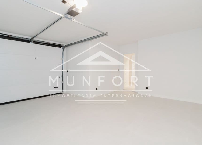 4 bedroom Villa for sale in Ciudad Quesada with pool garage - € 810,500 (Ref: 10163252)