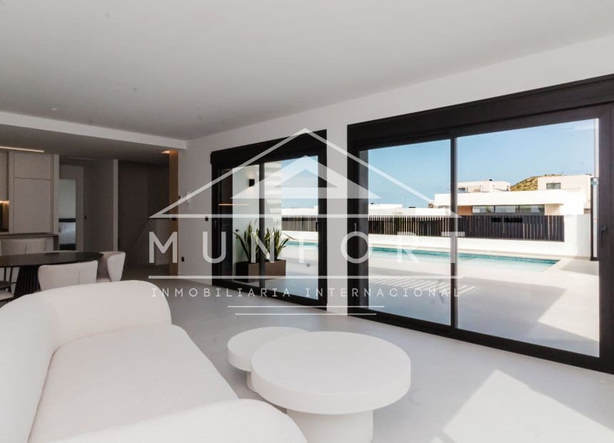 4 bedroom Villa for sale in Ciudad Quesada with pool garage - € 810,500 (Ref: 10163252)