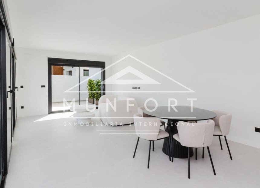 4 bedroom Villa for sale in Ciudad Quesada with pool garage - € 810,500 (Ref: 10163252)