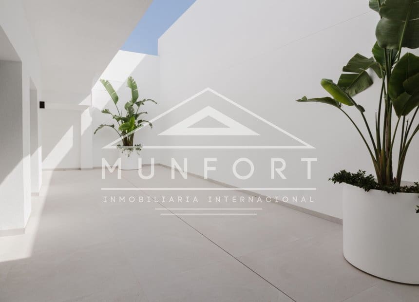 4 bedroom Villa for sale in Ciudad Quesada with pool garage - € 810,500 (Ref: 10163252)