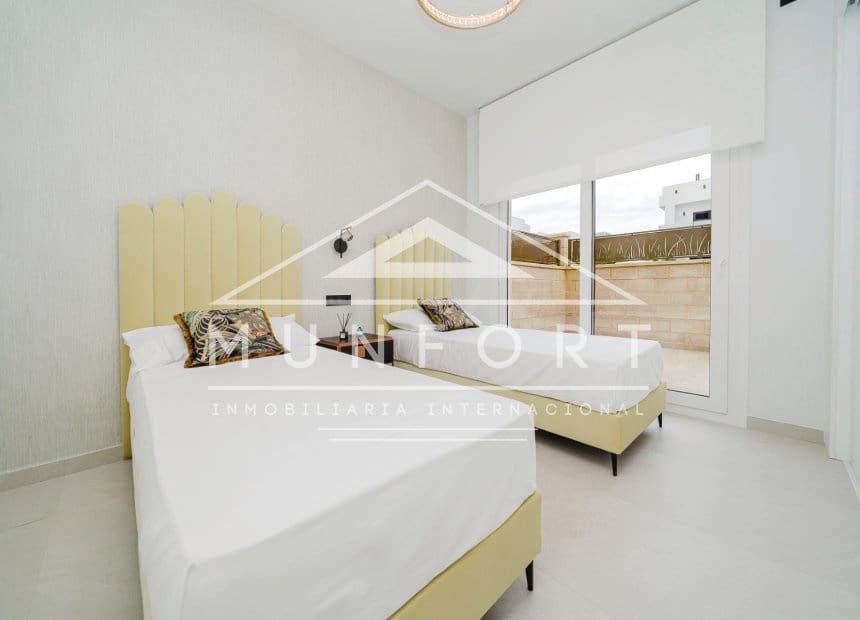 3 bedroom Villa for sale in Los Montesinos with pool - € 525,000 (Ref: 10163380)