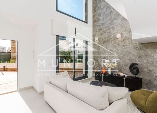 4 soveværelse Villa til salg i La Manga del Mar Menor med swimmingpool garage - € 790.000 (Ref: 10163386)