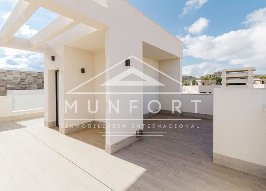 3 makuuhuone Huvila myytävänä paikassa Playa Honda mukana uima-altaan - 580 000 € (Ref: 10163387)