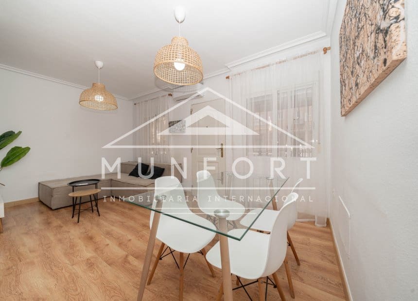 3 soveværelse Rækkehus til salg i La Zenia med swimmingpool - € 275.900 (Ref: 10163388)