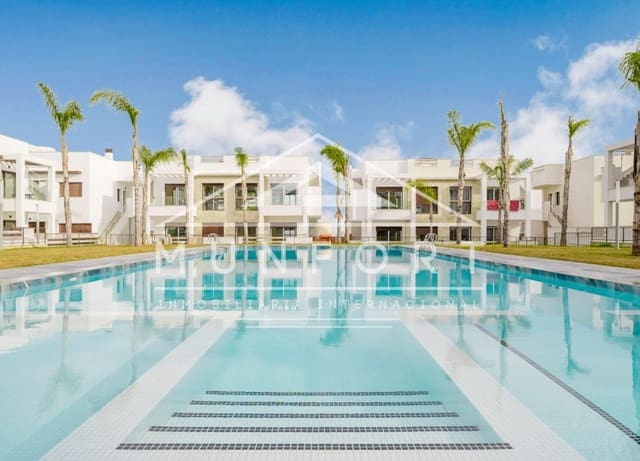 Bungalow de 2 habitaciones en Los Balcones - Los Altos, Torrevieja en venta con piscina - 300.000 € (Ref: 10163389)