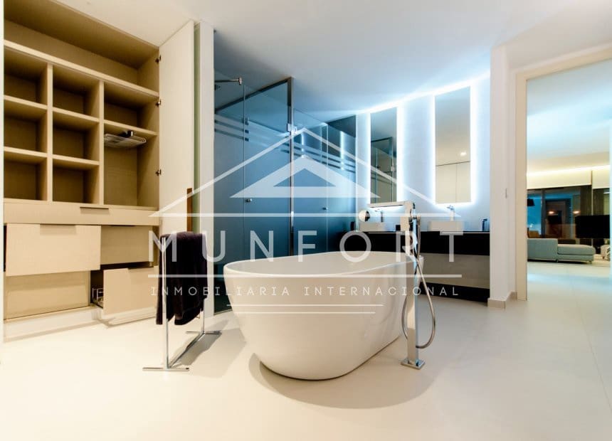 4 sypialnia Willa na sprzedaż w San Miguel de Salinas z basenem - 1 500 000 € (Ref: 10163528)