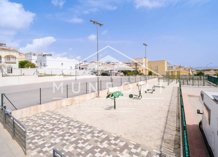 4 sypialnia Willa na sprzedaż w San Miguel de Salinas z basenem - 1 500 000 € (Ref: 10163528)