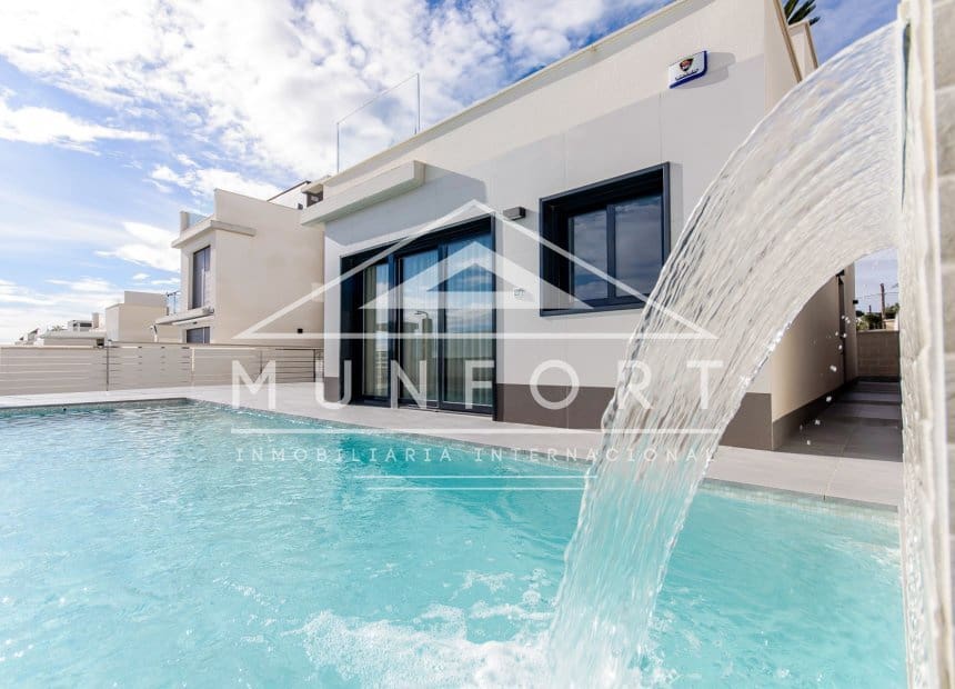 3 soverom Villa til salgs i San Miguel de Salinas med svømmebasseng - € 1 250 000 (Ref: 10163529)
