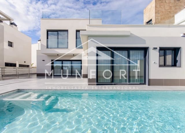 3 makuuhuone Huvila myytävänä paikassa San Miguel de Salinas mukana uima-altaan - 1 250 000 € (Ref: 10163529)