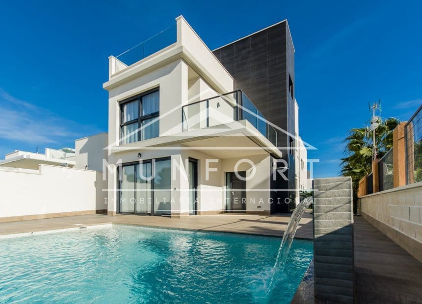 4 bedroom Villa for sale in San Miguel de Salinas with pool - € 630,000 (Ref: 10163531)