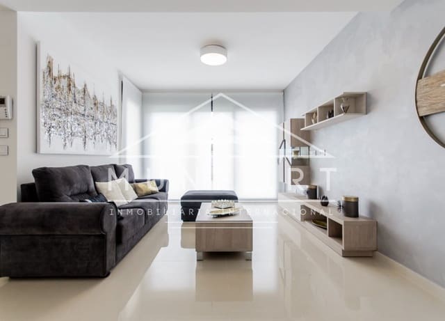 4 quarto Moradia para venda em San Miguel de Salinas com piscina - 630 000 € (Ref: 10163531)