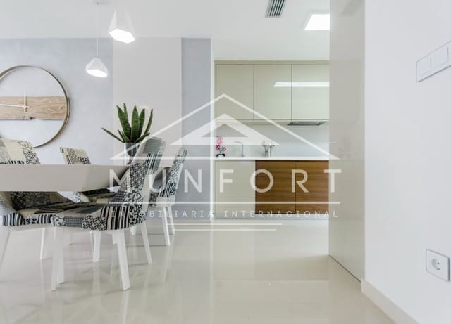 4 quarto Moradia para venda em San Miguel de Salinas com piscina - 630 000 € (Ref: 10163531)