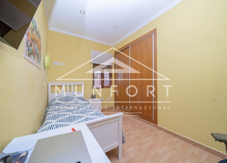 4 quarto Moradia para venda em San Pedro del Pinatar com piscina garagem - 439 000 € (Ref: 10165582)