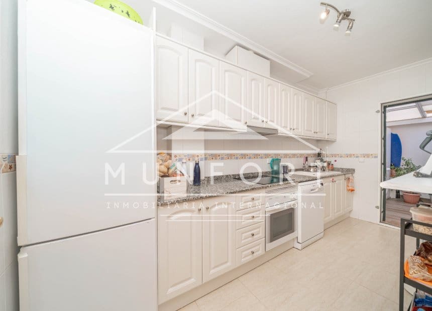 4 soveværelse Rækkehus til salg i Santiago de la Ribera med swimmingpool - € 225.000 (Ref: 10165835)