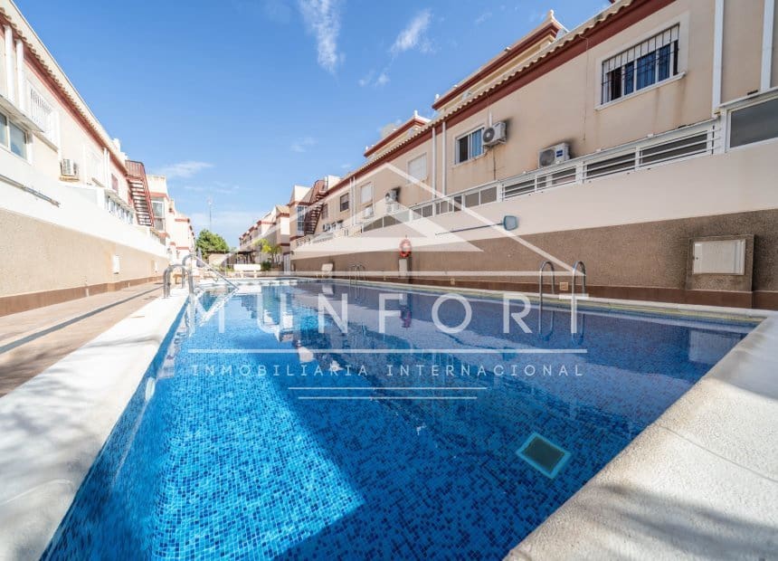 2 bedroom Bungalow for holiday rental in San Pedro del Pinatar with pool - € 750 (Ref: 10167930)