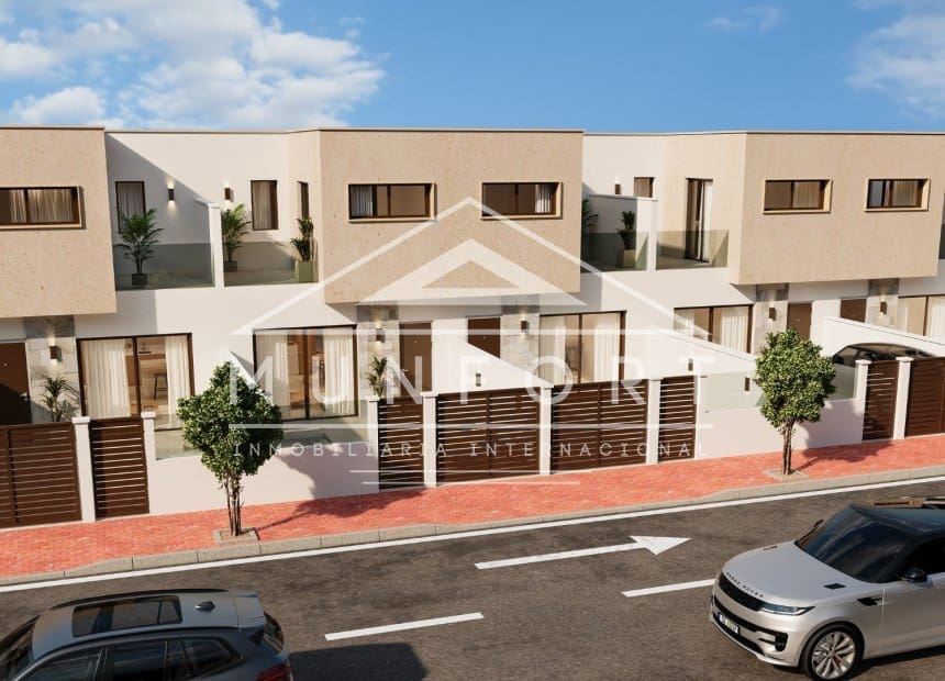 3 soveværelse Rækkehus til salg i Torre-Pacheco med swimmingpool garage - € 295.900 (Ref: 10167934)