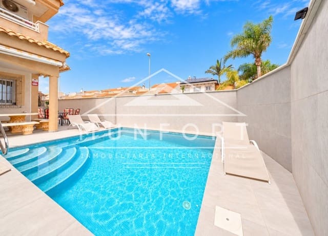 4 chambre Villa/Maison Mitoyenne à vendre à Torre de la Horadada, Pilar de la Horadada avec piscine - 415 000 € (Ref: 10168846)