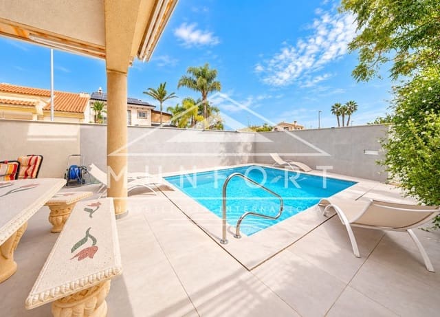 4 chambre Villa/Maison Mitoyenne à vendre à Torre de la Horadada, Pilar de la Horadada avec piscine - 415 000 € (Ref: 10168846)