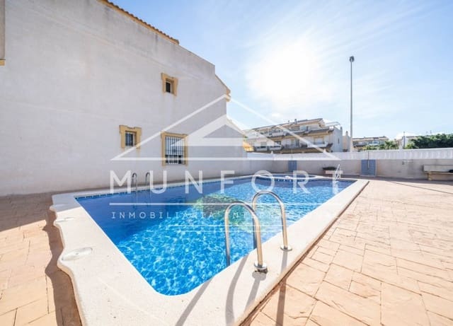 4 soverom Rekkehus til salgs i Santiago de la Ribera, San Javier med svømmebasseng - € 210 000 (Ref: 10175763)