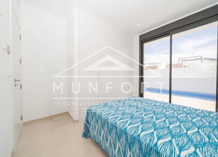 3 bedroom Villa for sale in Pilar de la Horadada with pool garage - € 659,000 (Ref: 10176059)