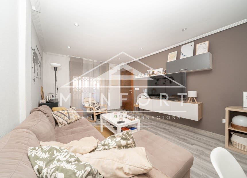 Bungalow de 2 habitaciones en San Pedro del Pinatar en venta con piscina garaje - 175.000 € (Ref: 10176060)
