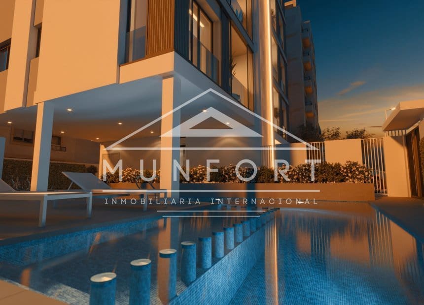 2 soveværelse Lejlighed til salg i Torrevieja med swimmingpool garage - € 275.000 (Ref: 10177510)