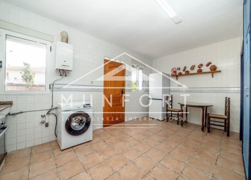 7 Zimmer Villa zu verkaufen in San Pedro del Pinatar mit Garage - 1.289.000 € (Ref: 10185958)