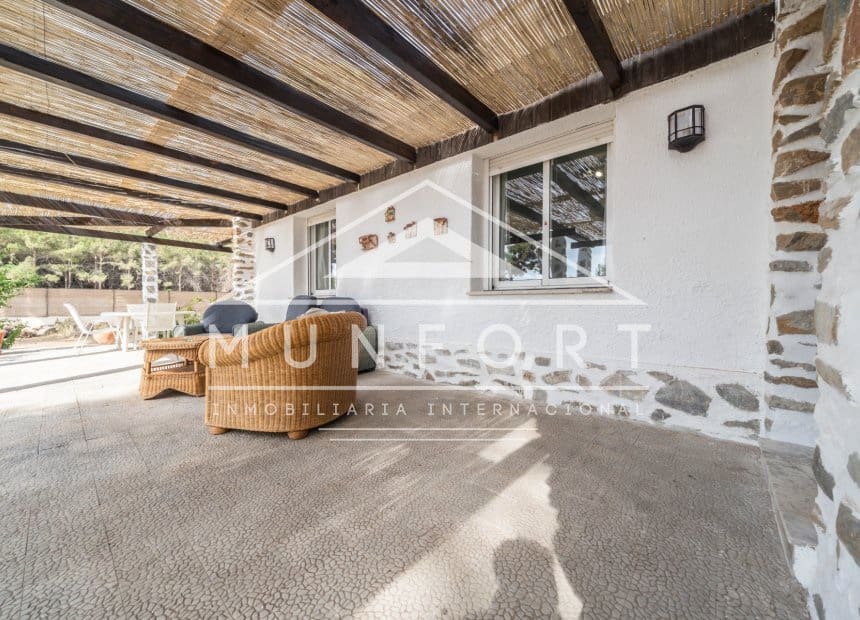 7 Zimmer Villa zu verkaufen in San Pedro del Pinatar mit Garage - 1.289.000 € (Ref: 10185958)