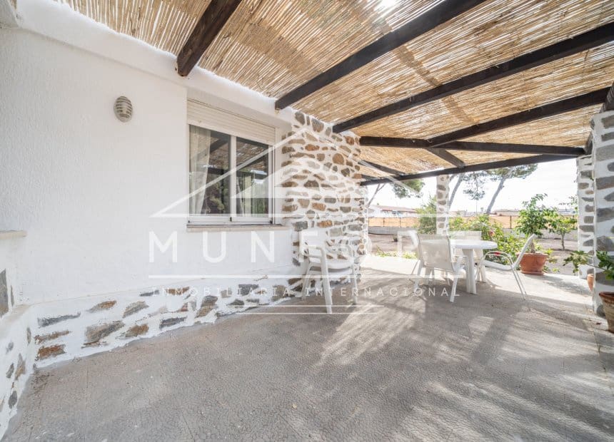 7 Zimmer Villa zu verkaufen in San Pedro del Pinatar mit Garage - 1.289.000 € (Ref: 10185958)