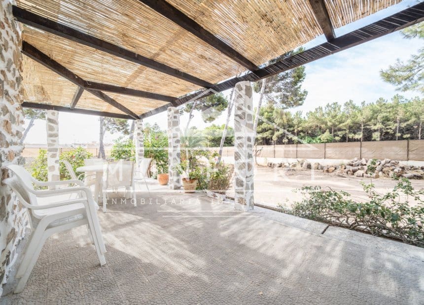 7 Zimmer Villa zu verkaufen in San Pedro del Pinatar mit Garage - 1.289.000 € (Ref: 10185958)