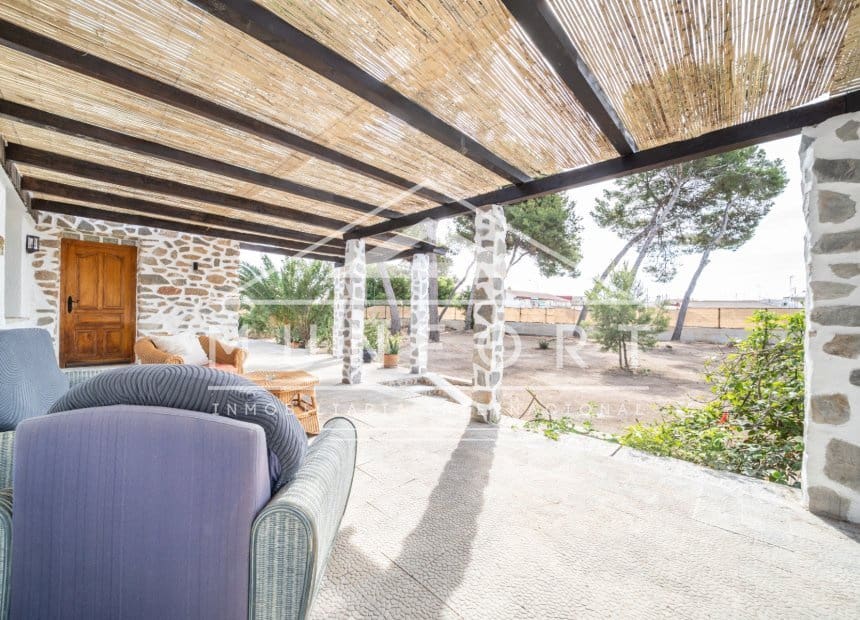 7 Zimmer Villa zu verkaufen in San Pedro del Pinatar mit Garage - 1.289.000 € (Ref: 10185958)