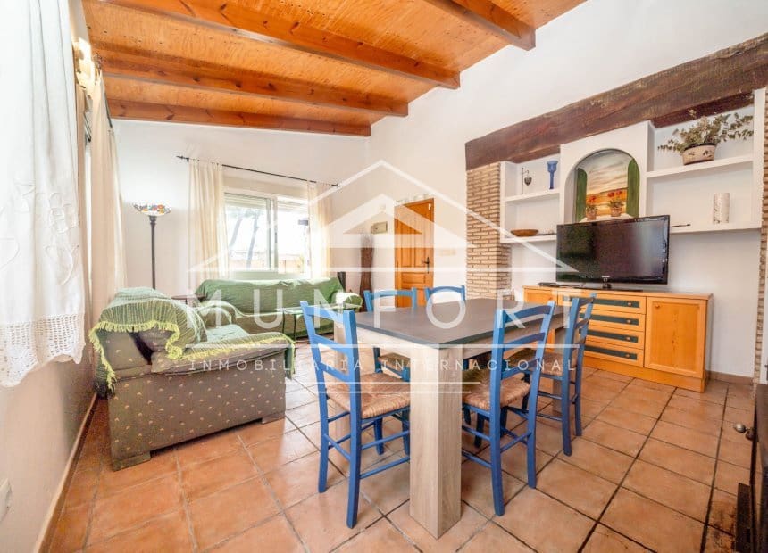 7 Zimmer Villa zu verkaufen in San Pedro del Pinatar mit Garage - 1.289.000 € (Ref: 10185958)