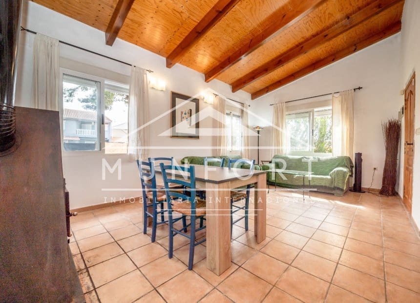 7 Zimmer Villa zu verkaufen in San Pedro del Pinatar mit Garage - 1.289.000 € (Ref: 10185958)
