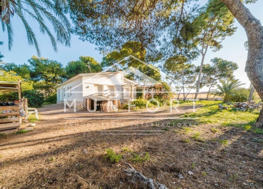 7 Zimmer Villa zu verkaufen in San Pedro del Pinatar mit Garage - 1.289.000 € (Ref: 10185958)