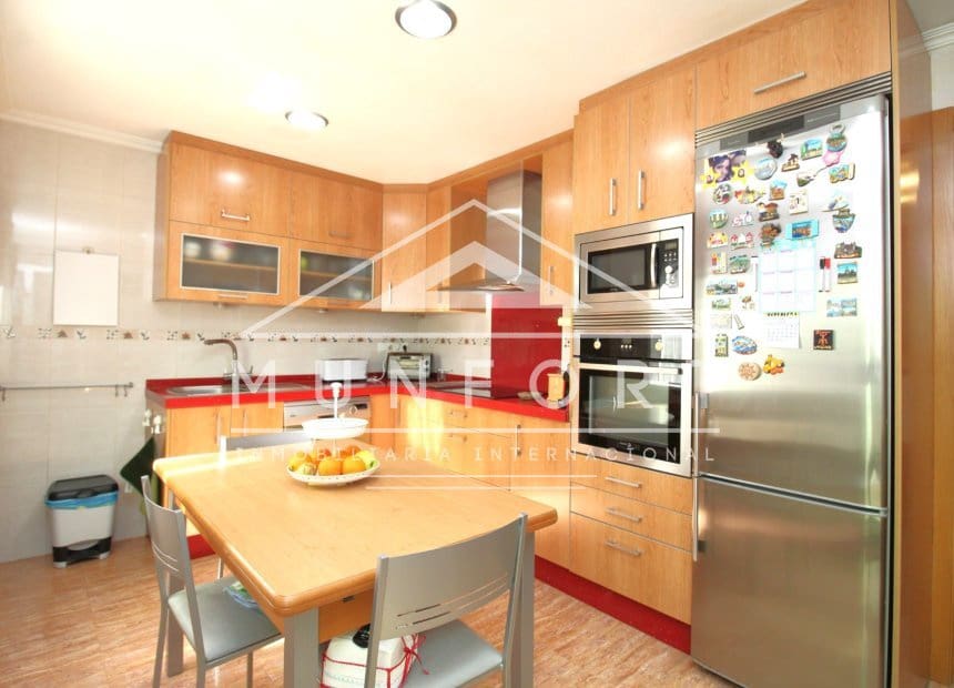 4 quarto Moradia em Banda para venda em Los Alcazares com garagem - 269 900 € (Ref: 10185962)