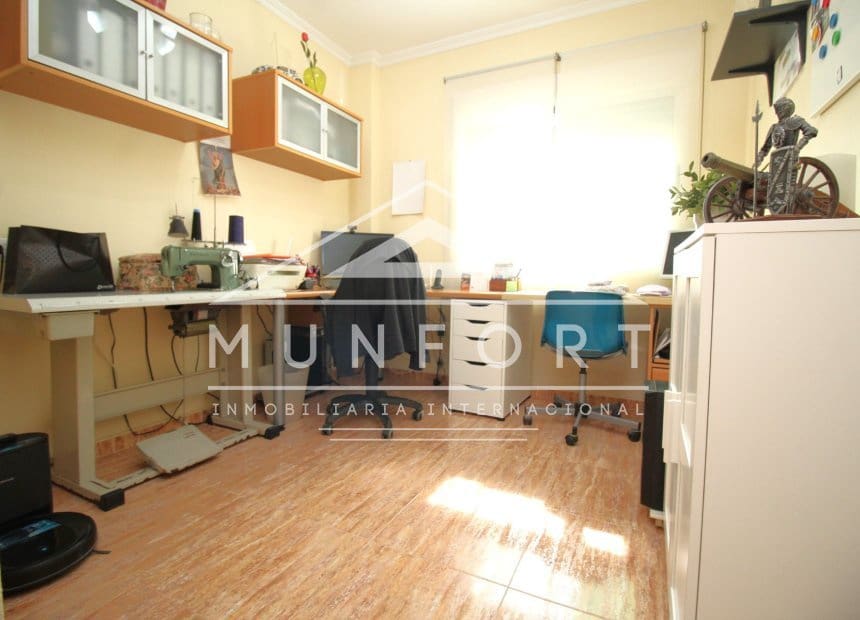4 quarto Moradia em Banda para venda em Los Alcazares com garagem - 269 900 € (Ref: 10185962)