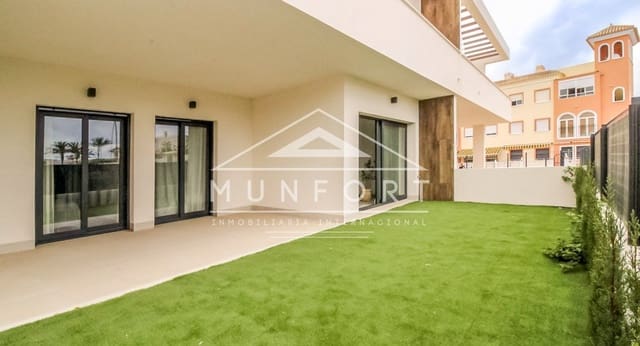 2 bedroom Bungalow for sale in Playa de los Náufragos, Torrevieja with pool - € 360,000 (Ref: 8378971)