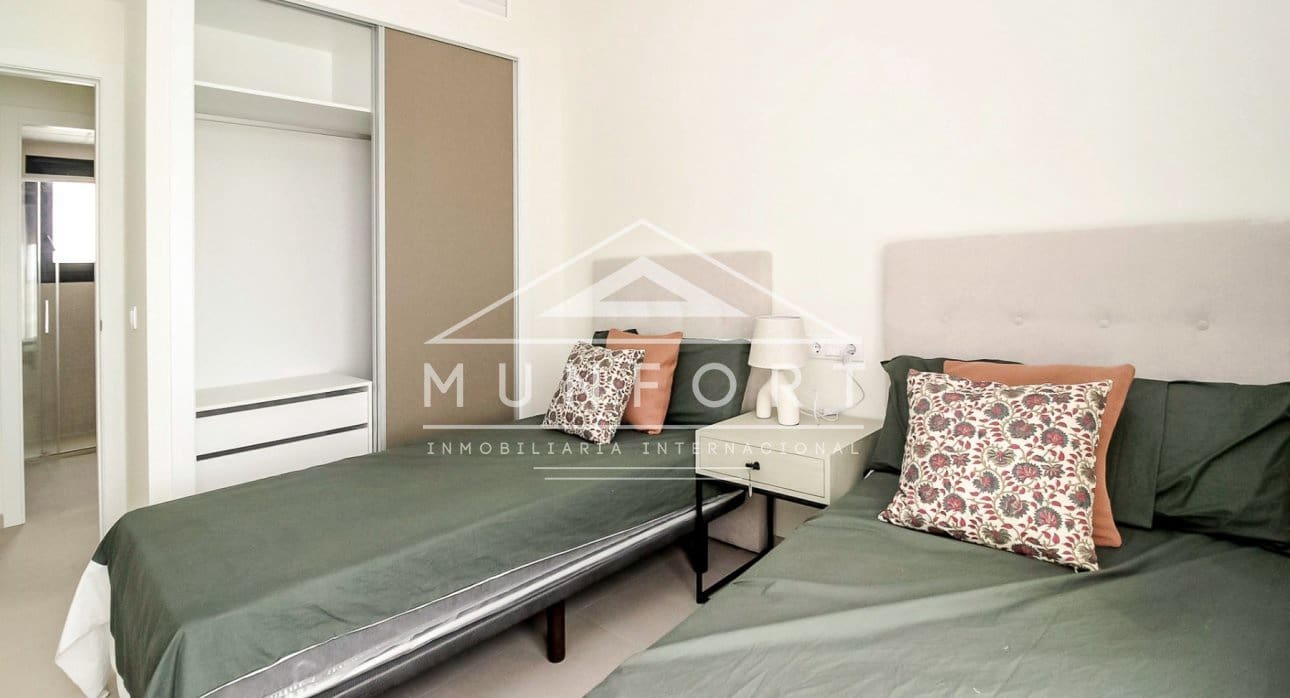 2 soverom Bungalow til salgs i Torrevieja med svømmebasseng - € 360 000 (Ref: 8378971)