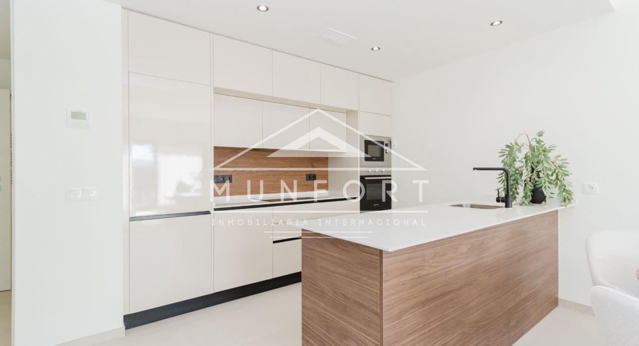 2 sypialnia Bungalow na sprzedaż w Torrevieja z basenem - 380 000 € (Ref: 8378971)